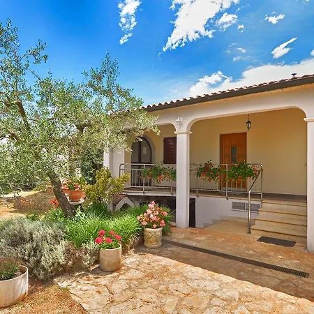 Mario 1679 Appartement