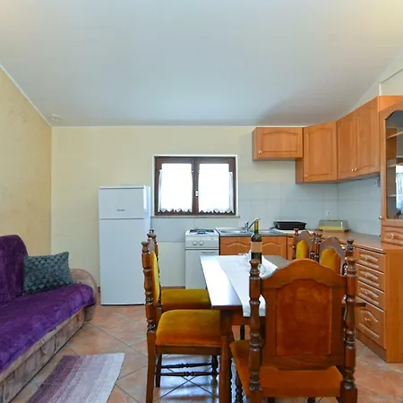 Apartment Mario 1679 Rovinj